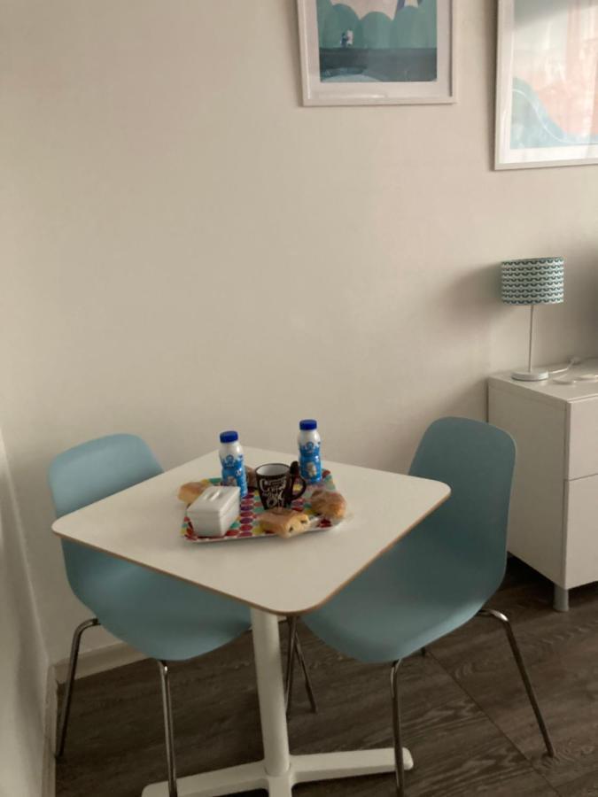 Studio Dragon Avec Gardien Marseille Extérieur photo